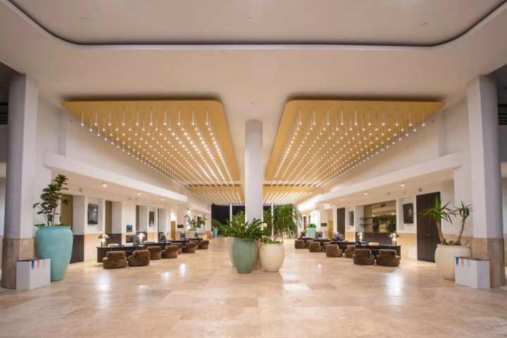 Corendon Hotel Curaçao lobby